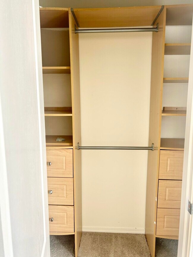 Building Photo - 1832 Shay-Lin Ct