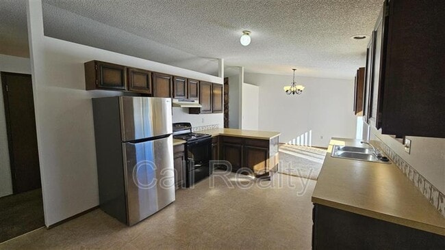 Building Photo - 14110 E Desmet Ave