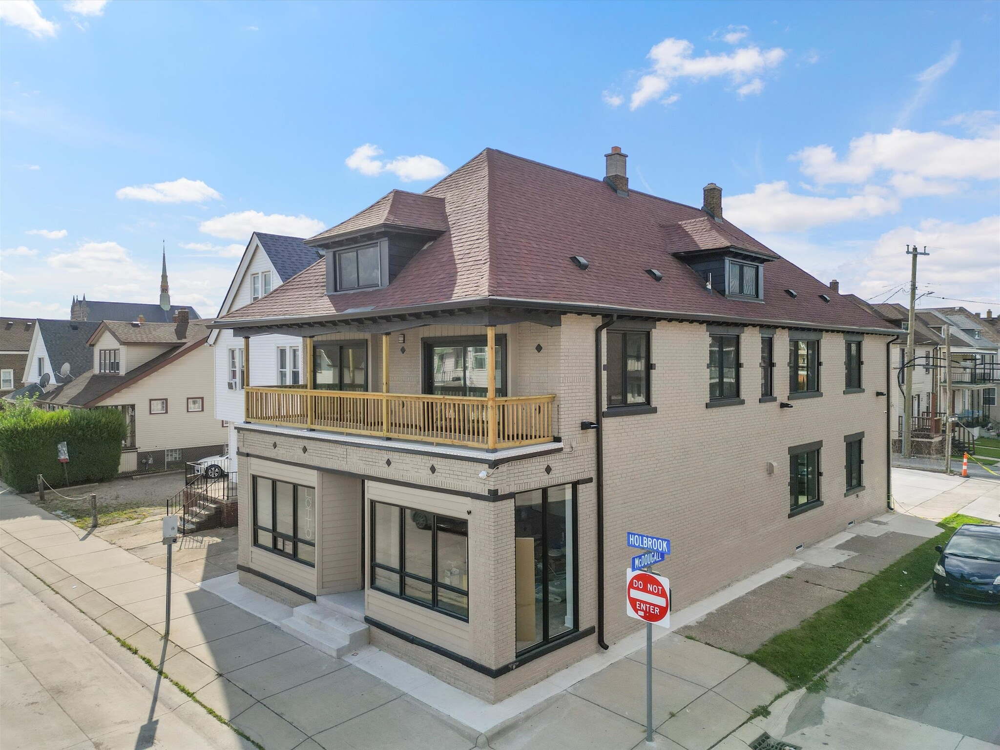 Building Photo - 3041 Holbrook St