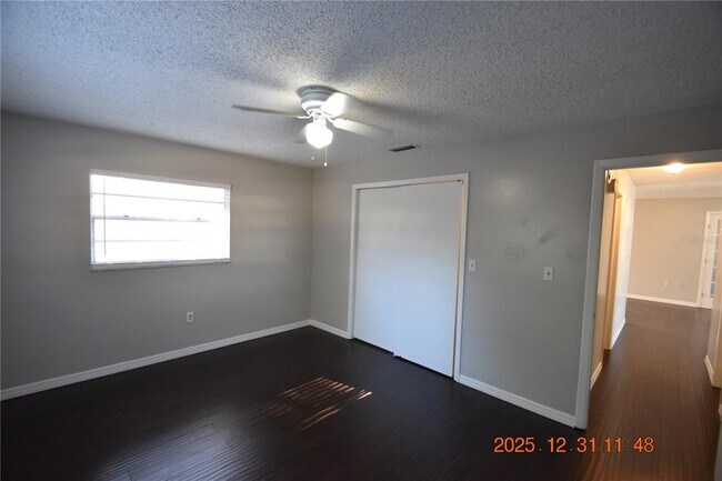 Building Photo - 1134 SE 2nd St