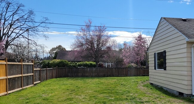 Building Photo - 6207 Wildaire Rd SW