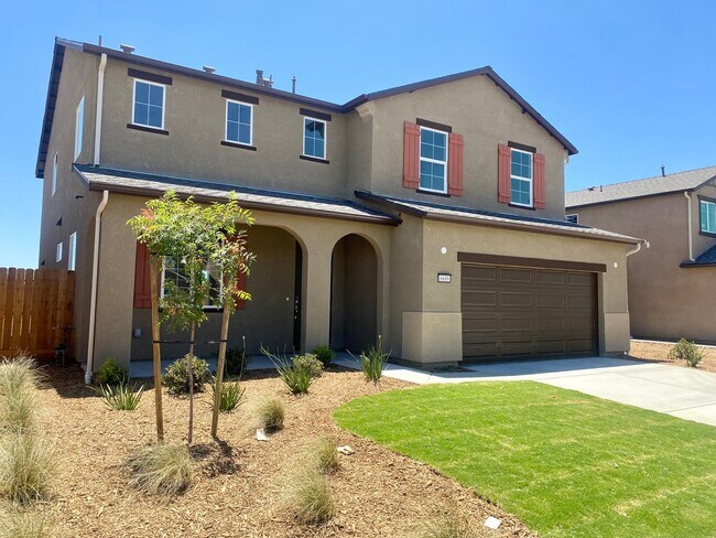 Building Photo - 5 Bedroom In Clovis Unified School District