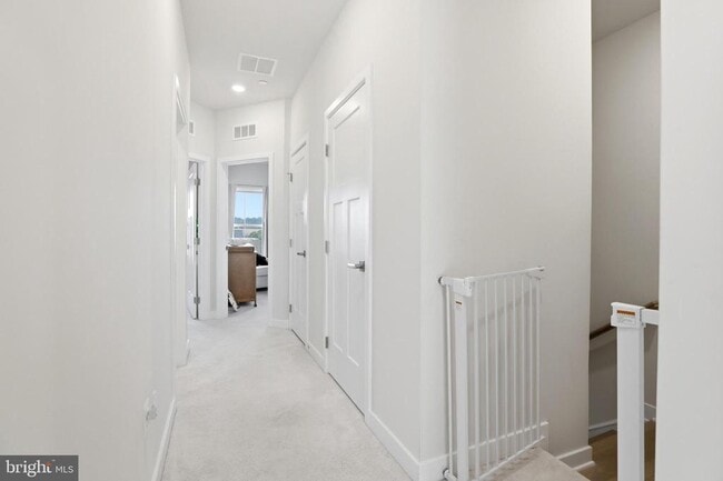 Building Photo - 10120 Stonecat Ct