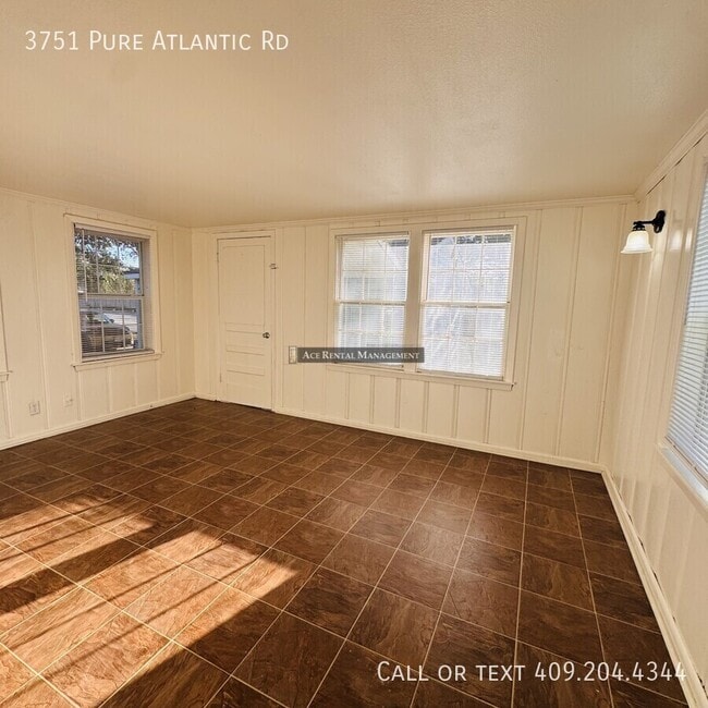 Building Photo - 3751 Pure Atlantic Rd