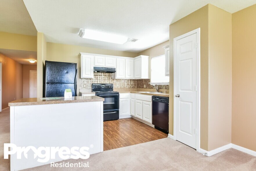 Building Photo - 29006 Red River Loop