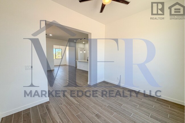 Building Photo - 3Bed/2Bath Home in North Scottsdale! Ready...