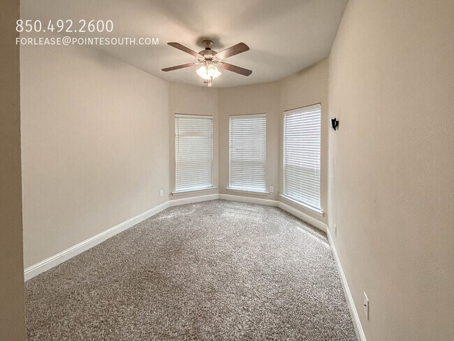 Building Photo - 10686 Dunmore Dr