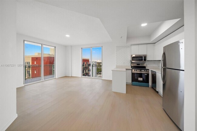 Building Photo - 3500 Coral Wy