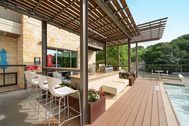 Building Photo - 1900 Barton Springs Rd