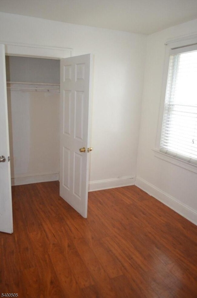 Building Photo - 14 Fremont St