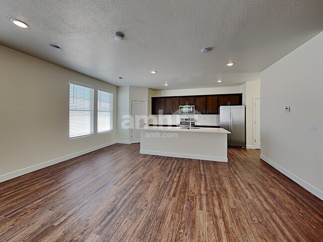 Building Photo - 6098 W Copper Hawk Dr