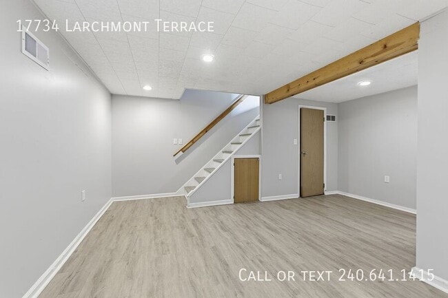 Building Photo - 17734 Larchmont Terrace