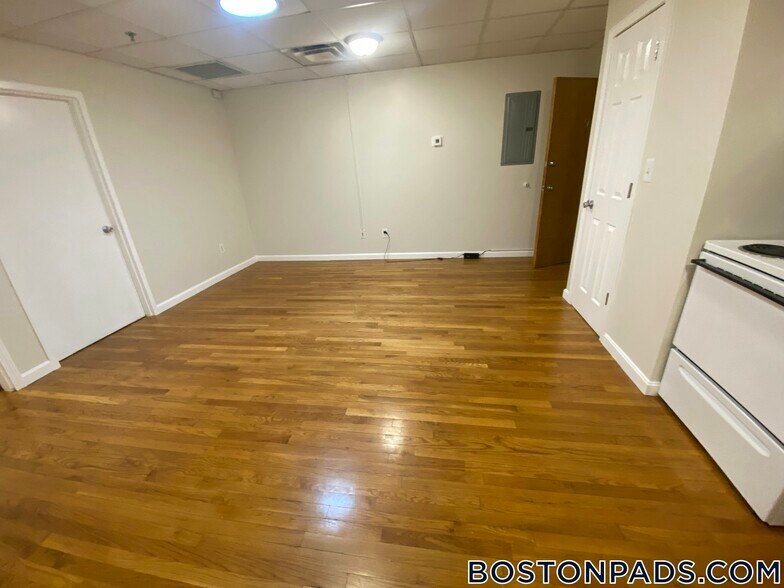 Building Photo - 22 High St