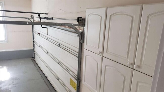 Building Photo - 3281 Winthrop Cir