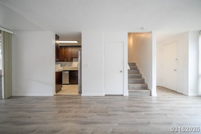 Building Photo - 1158 Hoola Pl