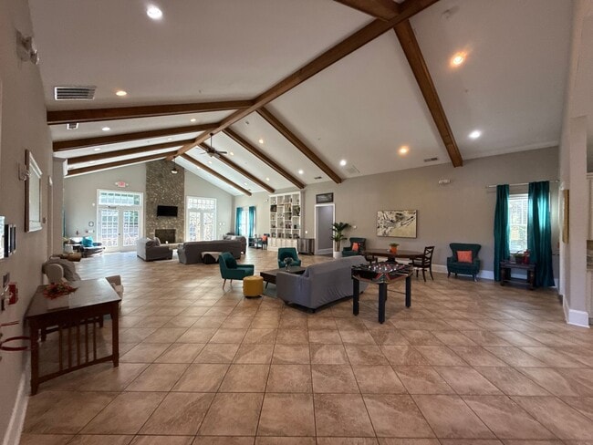 Building Photo - Mint Hill