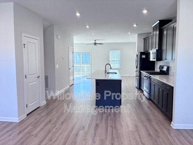 Building Photo - 812 Channing Park Cir