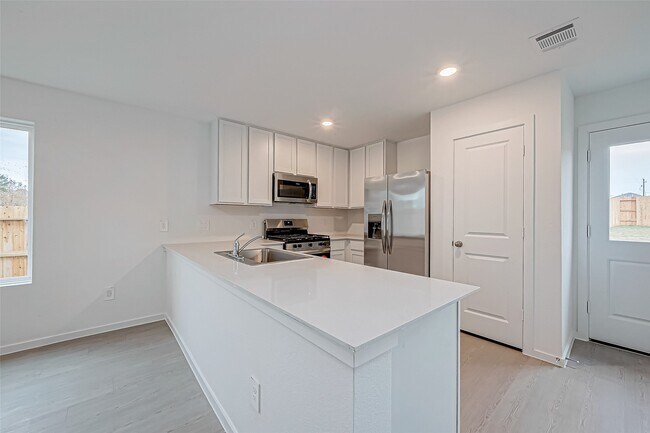 Building Photo - 719-719 Falling Cave Dr