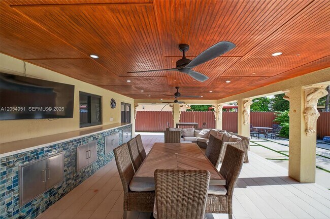 Building Photo - Southwest 127th Avenue, Miami, FL 33175 - 3 BR 2.5 BA single-family home