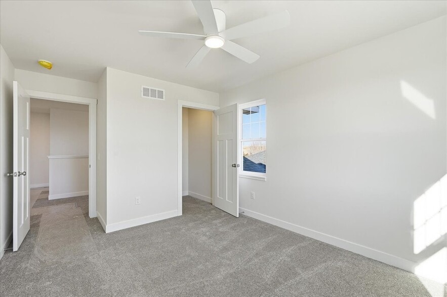Building Photo - 290 Santa Maria Dr