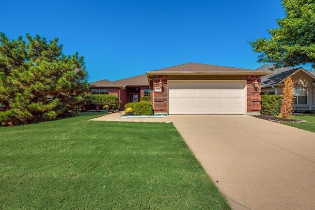 Building Photo - 9308 Orangewood Trail