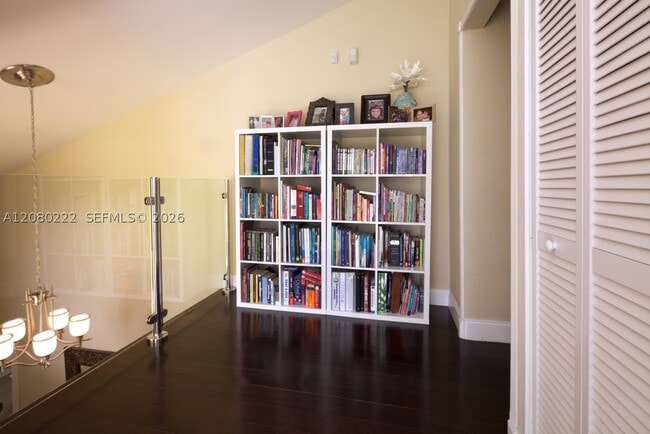 Building Photo - 5631 SW 58th Ct