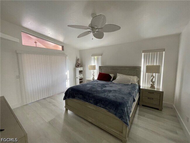 Building Photo - 12196 Matlacha Blvd