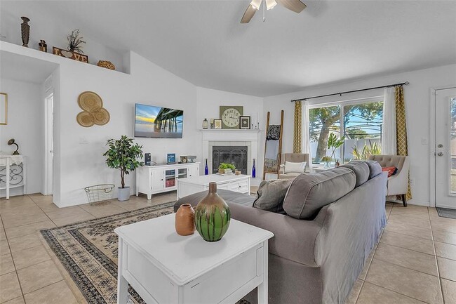 Building Photo - 37 Princeton Ln