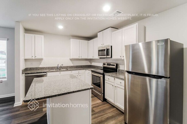Building Photo - 393 Amelia Ln