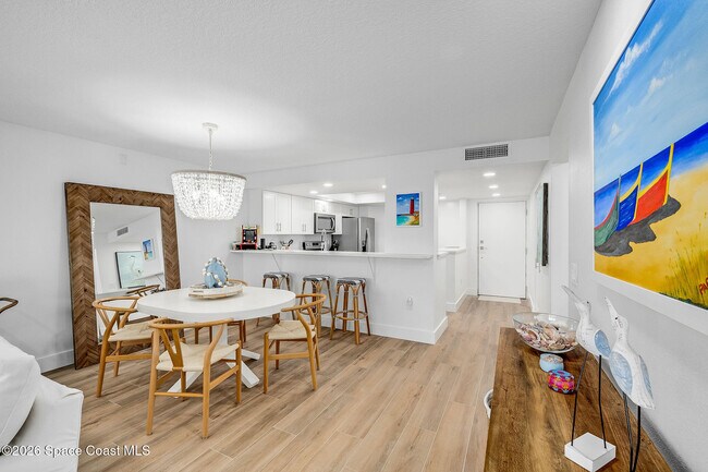 Building Photo - 1465 Jimmy Buffett Mem Hwy