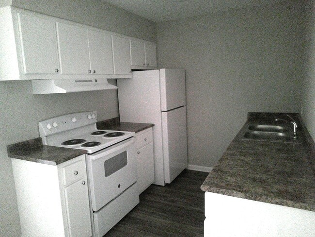 Building Photo - 433 Meadowlark Dr