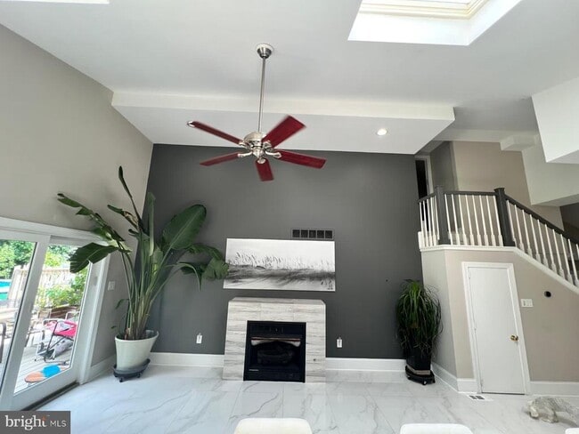 Building Photo - 3332 Philmont Ave