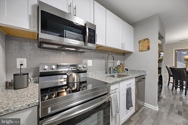 Building Photo - 7314 Split Rail Ln