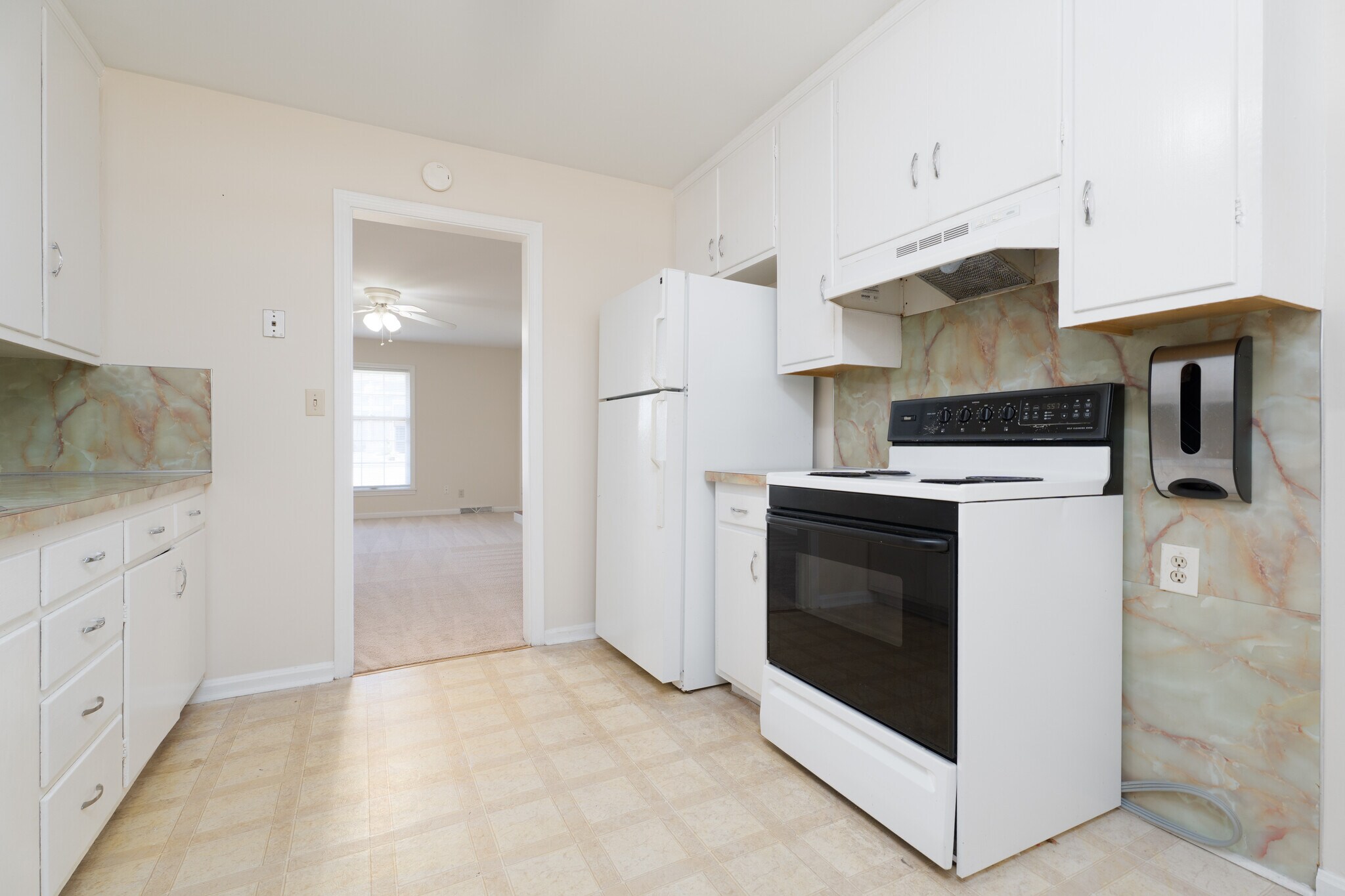Building Photo - 2941 Frederica St