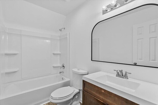 Building Photo - 120 Arcaro Dr