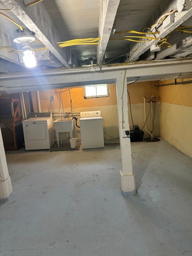 Building Photo - Great Newly Remodeled 3 bed in Madisonvill...
