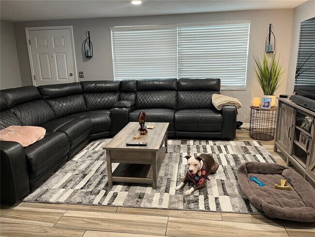 Building Photo - 3711 Blackhawk Dr