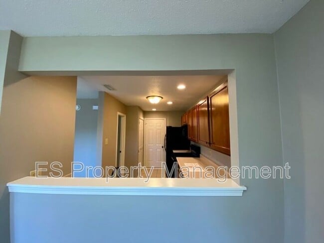 Building Photo - 16736 Aulton Dr