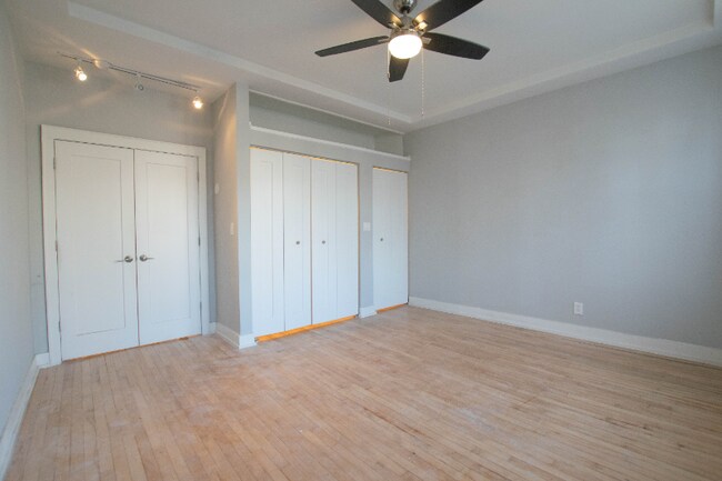 Building Photo - 2732 S Bonfield St
