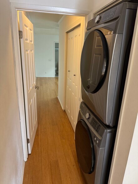 New washer and dryer - 5400 Mountain Blvd