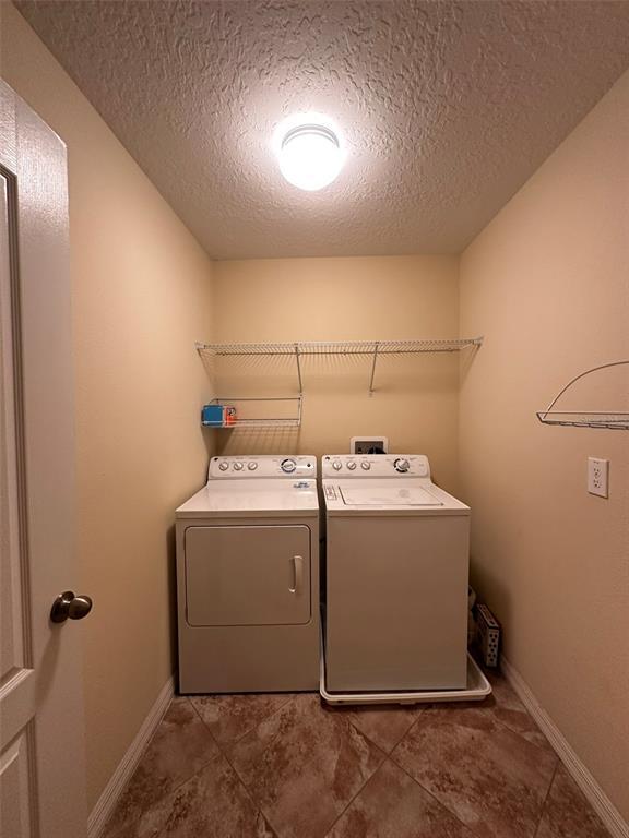 Building Photo - 4350 Fennwood Ct