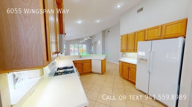 Building Photo - 6055 Wingspan Way