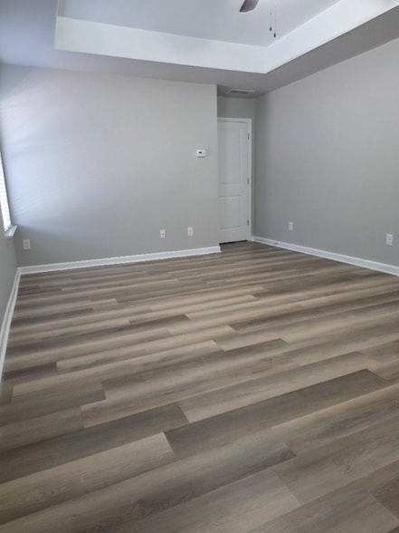 Building Photo - 5028 Manning Dr