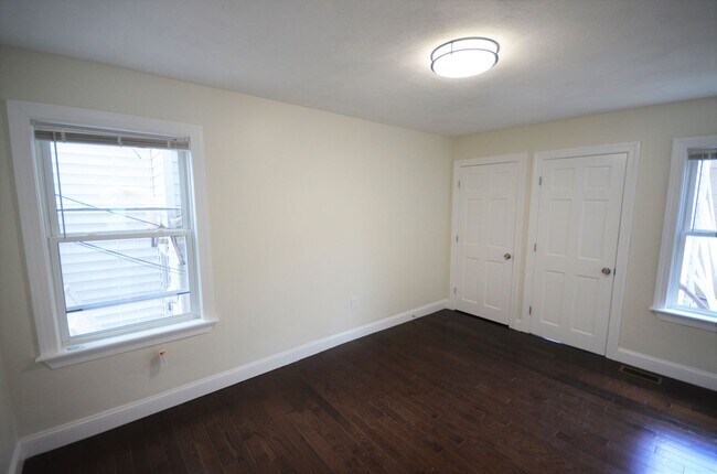 Building Photo - 130 Bro