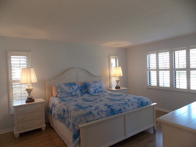 Building Photo - 219 E Hartford St