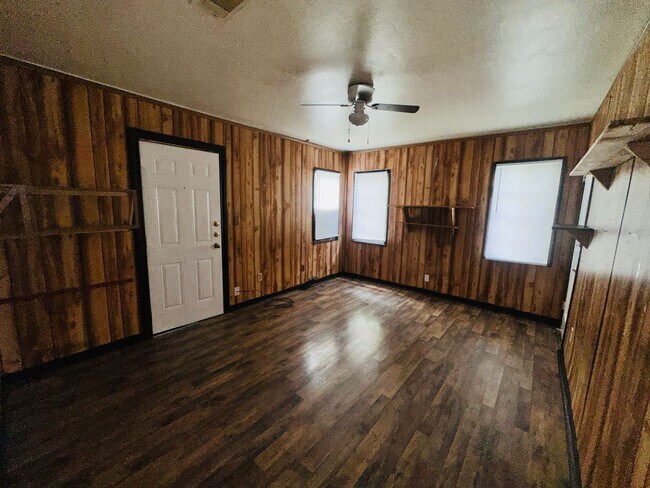 Building Photo - 3 bed 2 bath on corner lot in Temple, Tecas