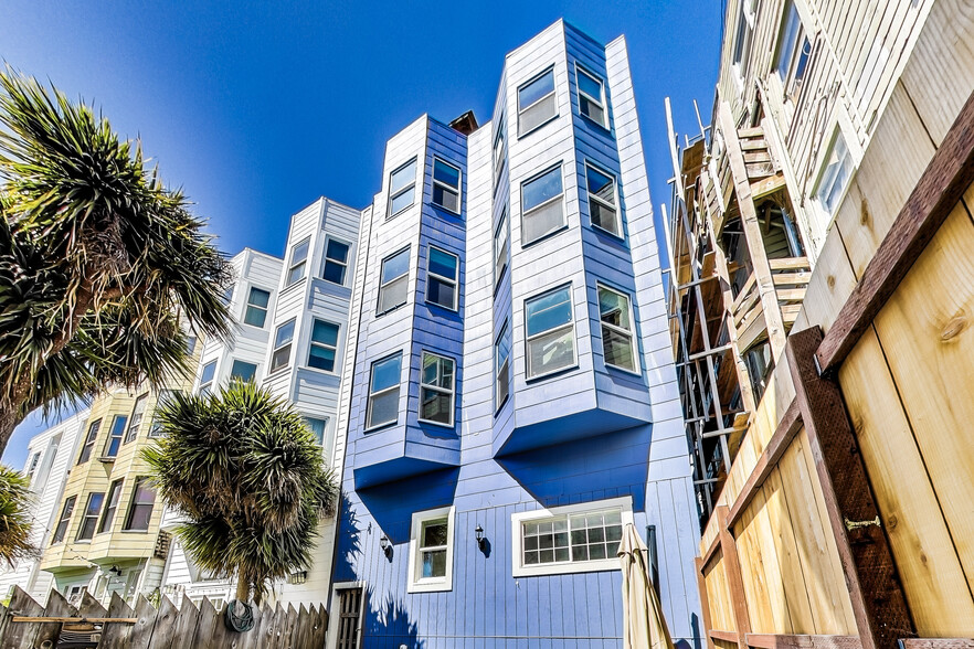 Building Photo - 815 Oak St