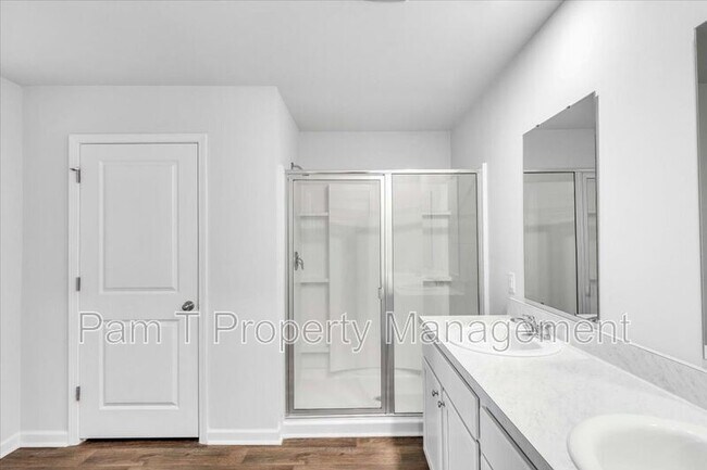 Building Photo - 512 Turpentine Trl