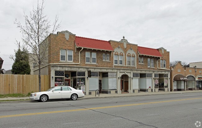 Building Photo - 4518-4526 W Burleigh St