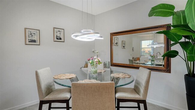 Building Photo - 12140 Wellen Golf St